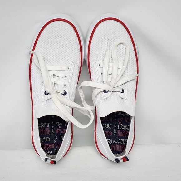 Tommy Hilfiger TW Gessie Size 6 Women's Shoe White Fabric Laceup Low top Boat - Picture 2 of 15